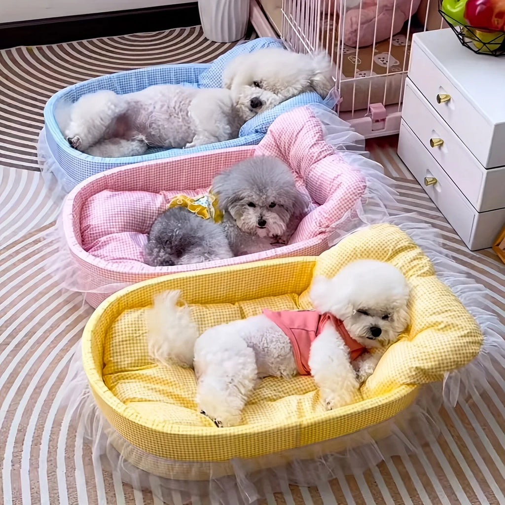 Cute Lace Trimmed Pet Bed For Winter Plush Oval Sleep