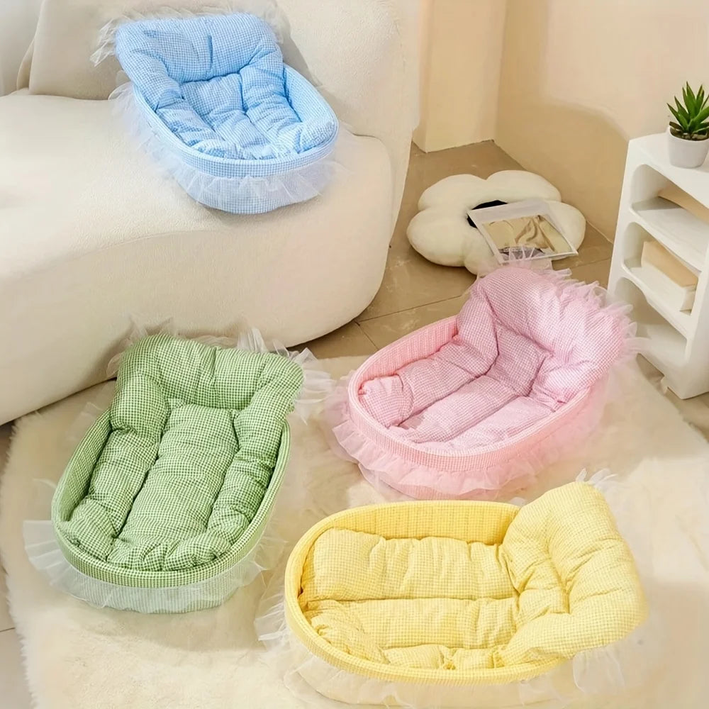 Cute Lace Trimmed Pet Bed For Winter Plush Oval Sleep