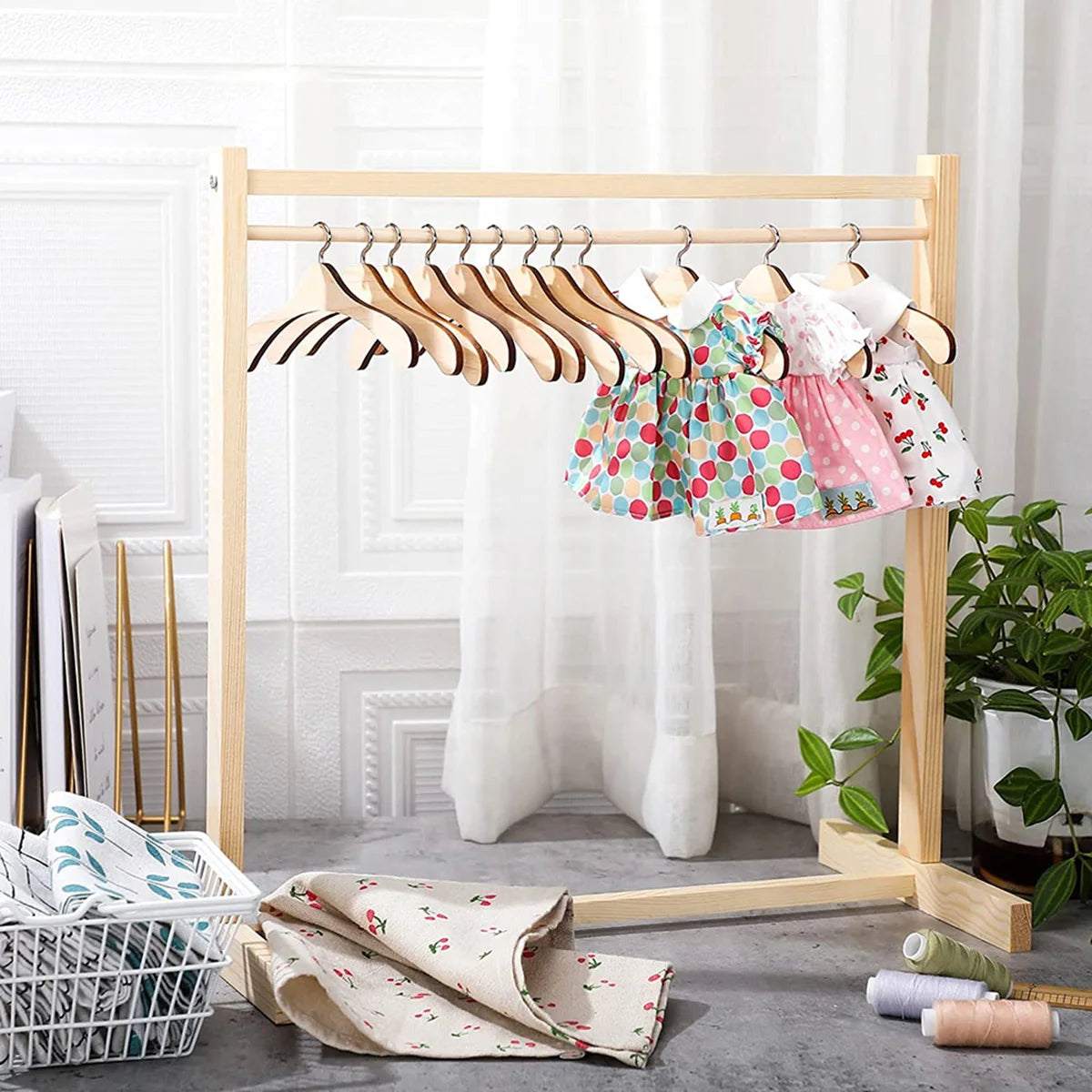 Solid Wood Pet Floor Hanger Dog Wardrobepet Dog Hanger Small Clothes Storage Rack Puppy Cat Wardrobe Coat Support Rack